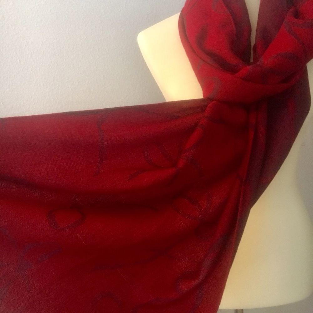 Reversible Scarf - Picture 2 of 3